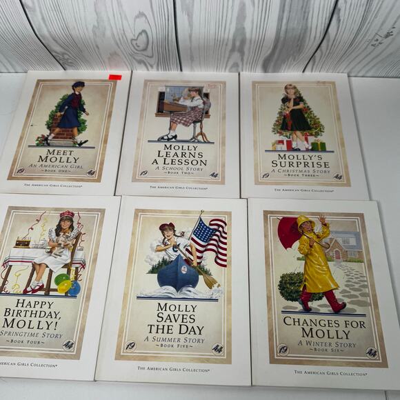 American Girl Pleasant Co. Molly Keepsake 6 Book PB Set 1st Edition 1986 - Picture 1 of 4